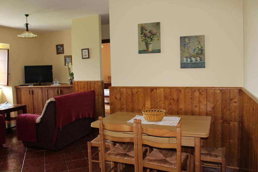 Apartamentos Casa Cerolleiro Castropol Kültér fotó