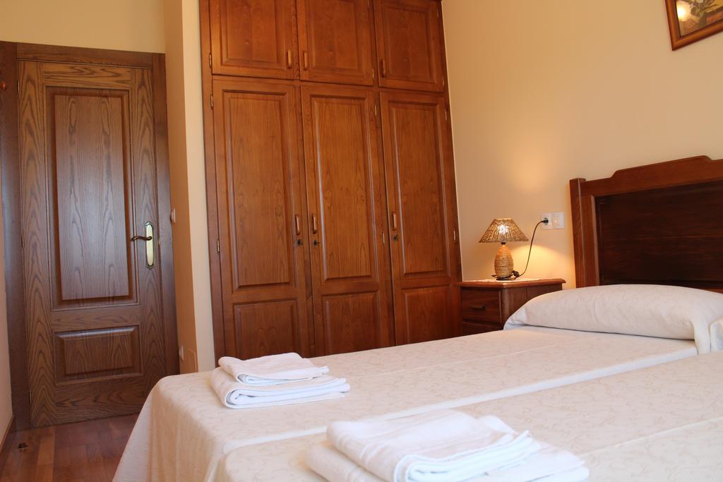Apartamentos Casa Cerolleiro Castropol Kültér fotó