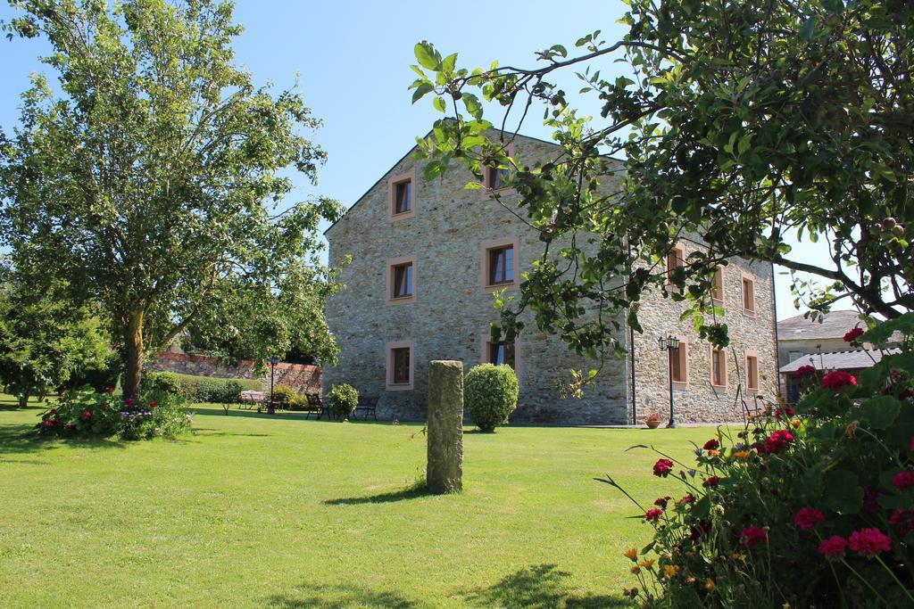 Apartamentos Casa Cerolleiro Castropol Kültér fotó